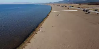 Karaburun Plajı'nda karavan ve çadır kamp alanı oluşturulacak