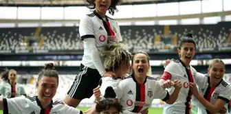 Turkcell Kadınlar Süper Ligi: Beşiktaş Vodafone: 2 - Fenerbahçe: 1 (Maç sonucu)