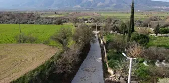 Nazilli Belediyesi Esenköy'de yolları yeniliyor