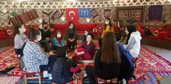 Geleceğin yazarları Sındırgı'da yetişiyor