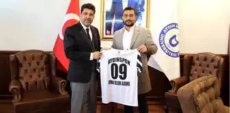 Aydınspor'dan Rektör Aldemir'e 'forma' jesti