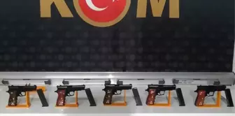 Aracında 5 ruhsatsız tabanca ile yakalandı