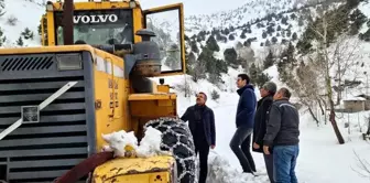 Kaymakam Ayrancı, yol açma çalışmalarını inceledi