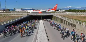 Corendon Airlines uçağı, Tour of Antalya'nın simge fotoğrafında