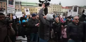 STOCKHOLM - İsveç'te çocukları ellerinden alınan Müslüman ailelerden gösteri