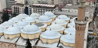 623 yıllık Ulu Cami'ye Ramazan mahyası asıldı