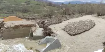 Karabük'te sağanak; menfez köprü çöktü, tarım alanlarını su bastı