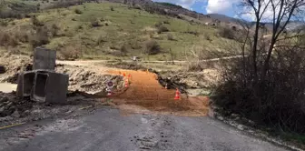 Son dakika haberi: Karabük'te sel nedeniyle çöken köprü menfez konularak ulaşıma açıldı