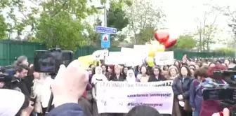 Gezi Davası Kararları, Bakırköy Kadın Kapalı Cezaevi Önünde Protesto Edildi