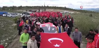 İstiklal Yolu'nda şehitlere saygı yürüyüşü