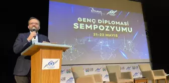 'Genç Diplomasi Sempozyumu' İstanbul'da başladı