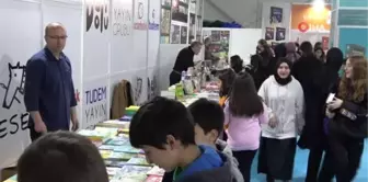 Kitap Fuarı'na yoğun ilgi