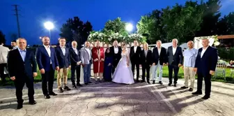 Başkan Işıksu nikahı kıydı, Bakan Yardımcısı Duran nikah şahidi oldu