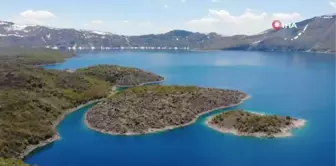 Nemrut Krater Gölü ve Kalderası ziyaretçi akınına uğruyor