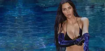 Kim Kardashian iç gösteren bikinisiyle şov yaptı