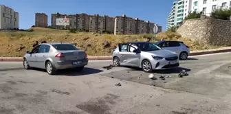 Elazığ'da trafik kazası: 2 yaralı