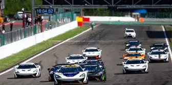 Pro-Am McLaren Trophy'nin sürprizi Artura!