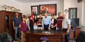 Başkan Ertürk, dereceye giren öğrencilerle buluştu