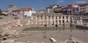 Tarihi Roma Hamamı'nda çevre düzenlemesi sürüyor