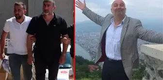 Ekmek arasında sakladığı silahla garsonu vuran şahsı, mekan sahibinin kardeşi ağır yaraladı