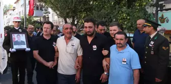 Son dakika haberi! Şehit Piyade Astsubay Gökhan Ağıl son yolculuğuna uğurlandı (2)