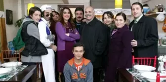 Geniş Aile Dizisinin Yıldızları Yıllar Sonra Buluştu