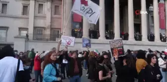 Londra'da Mahsa Amini için protesto düzenlendi