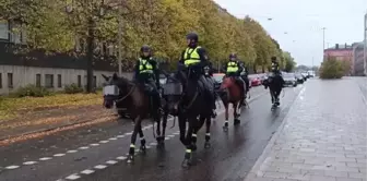 STOCKHOLM - İsveç'te Cumhurbaşkanı Erdoğan'a hakaret içerikli program yayımlayan SVT protesto edildi