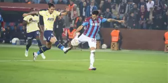 Son Dakika: Spor Toto Süper Lig'in 15. haftasındaki derbide Trabzonspor, Fenerbahçe'yi 2-0'lık skorla mağlup etti