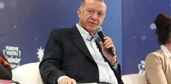 Erdoğan'dan Aşık Veysel sürprizi! Mikrofonu eline aldı, bittiğinde herkes ayakta alkışladı