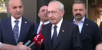 Kılıçdaroğlu, 'Memur Teoman'I İzmir'de Ziyaret Etti: 'Memur Teoman Gibi Devlete Sahip Çıkan, Aldığı Maaşın Hakkını Veren Kişilere İhtiyacımız Var'