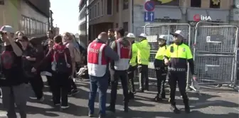 Türk-İş, Taksim'e çelenk bıraktı