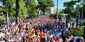 Dünyayı buluşturan Maraton İzmir'e Kenya ve Etiyopyalı atletler damga vurdu