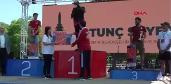 Maratonİzmir 100'üncü yıl onuruna koşuldu