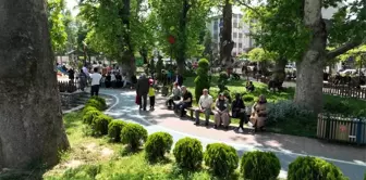 Gürsu'da parklar havaların ısınmasıyla doldu taştı