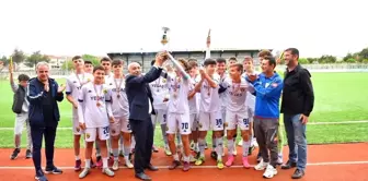 Yenişehir Belediyespor U17 Elit Lige Yükseldi