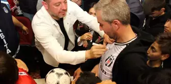 Eski Milli Futbolcu Nihat Kahveci Akşehirlilerle buluştu