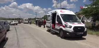 Kırıkkale'de Kafa Kafaya Çarpışan İki Otomobilde 4 Kişi Yaralandı