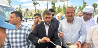 Ak Parti Erzurum İl Teşkilatı Muharrem Ayı Vesilesiyle Aşure Dağıttı