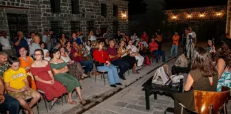 Türkiye, Fransa ve Ermenistan'dan Kadın Sanatçıların Oluşturduğu MİASİN Grubu Diyarbakır'da Konser Verdi