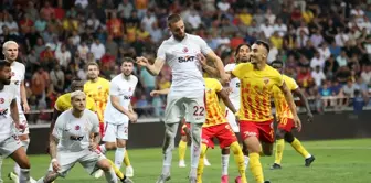 Mondihome Kayserispor-Galatasaray Maçının İlk Yarısı Berabere Sonuçlandı