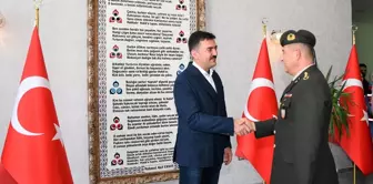 Vali Bülent Tekbıyıkoğlu Tunceli'ye atanmak üzere Kırıkkale'den ayrıldı