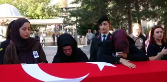 Kore gazisi gözyaşlarıyla son yolculuğuna uğurlandı