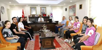 Şehzadeler Belediyesi Başarılı Muaythai Sporcularını Tebrik Etti