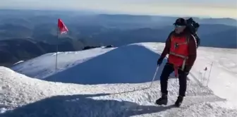 Ardahanlı Dağcı Doğu Yılmaz Elbruz Dağı'na tırmandı