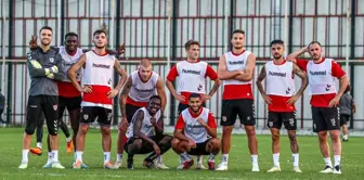 Samsunspor Yaz Transfer Döneminde 14 Yeni Futbolcuyla Anlaştı