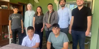 Adana'da yaşlı çift, öğretmen ve öğrenciler tarafından ziyaret edildi