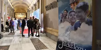 'Yıldız Tozu' filminin galası, Atlas Sineması'nda yapıldı