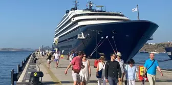 Malta bayraklı lüks yolcu gemisi Bodrum'u ziyaret etti