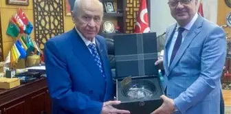 Manisa Büyükşehir Belediye Başkanı Cengiz Ergün, MHP Genel Başkanı Devlet Bahçeli'yi Ziyaret Etti